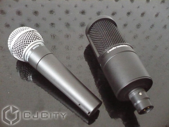 Динамический микрофон SHURE SM58 и конденсаторный AudioTechnica AT2020