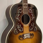   Gibson Bob Dylan SJ-200